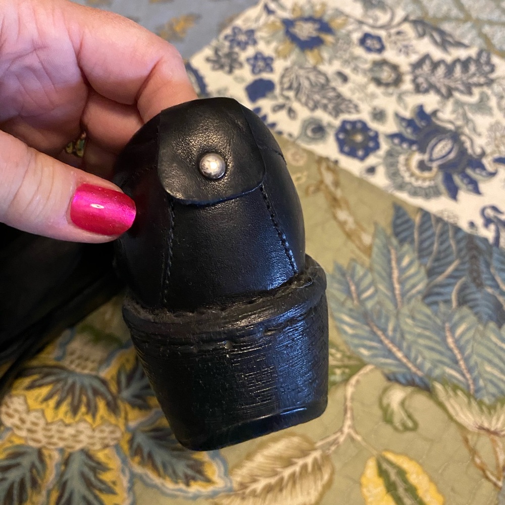 Born Clog Shoes - Picture 4 of 7